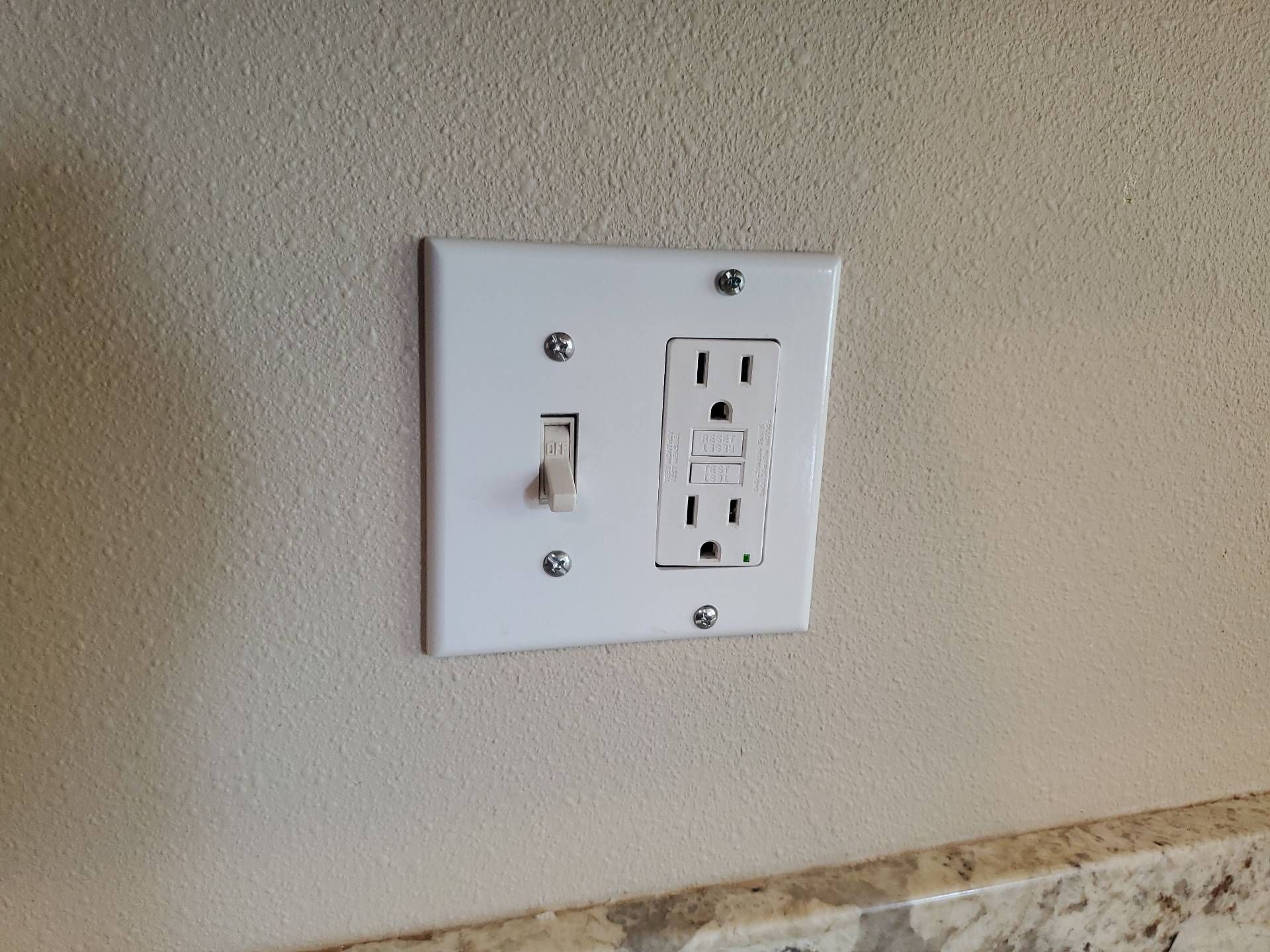Replace an Existing Outlet - Image 2